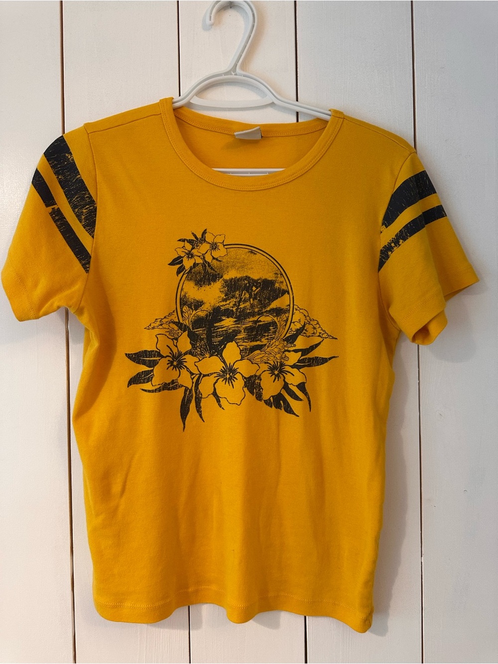 Urban Outfitters surfer graphic tee